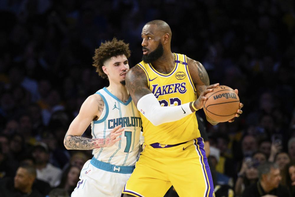 日本女足利 日本女足利