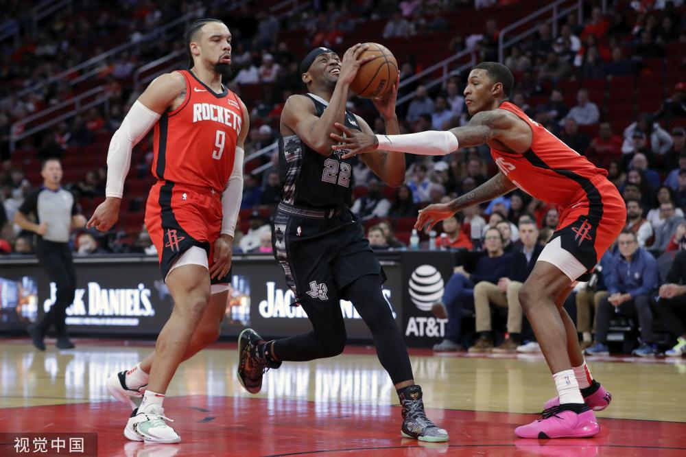 造历史性的 造历史性的